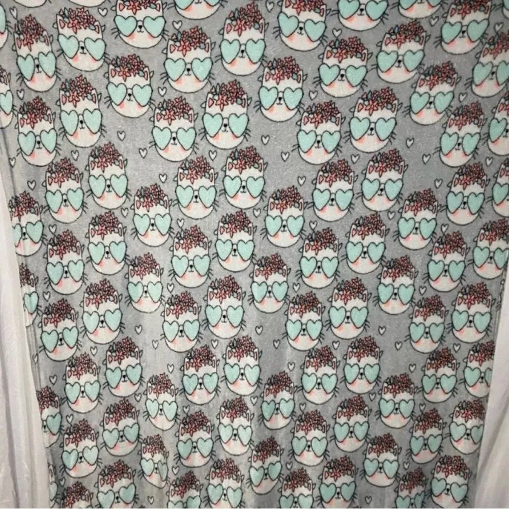 Cute kitty fleece throw